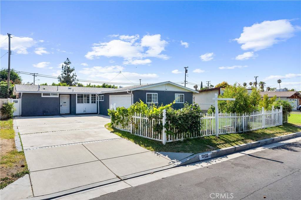 Whittier, CA 90605,13132 Racimo DR