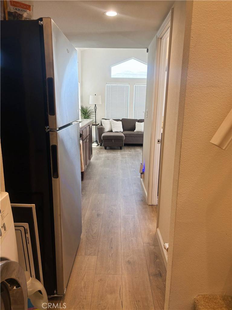 Monrovia, CA 91016,2548 Peck RD #9
