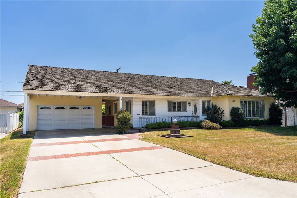 Downey, CA 90240,9956 Bellder DR