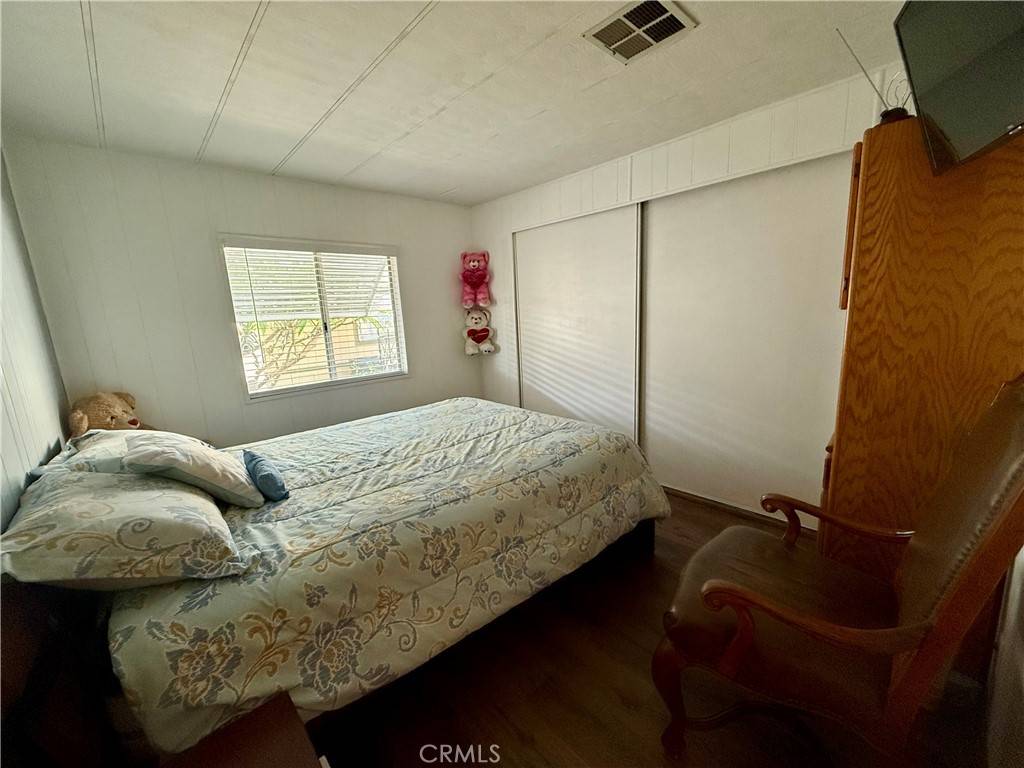 La Verne, CA 91750,2755 Arrow Hwy #111