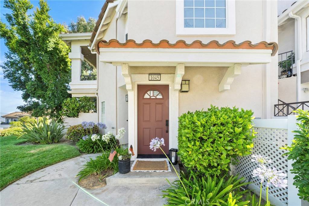 Anaheim Hills, CA 92808,1045 S Daybreak CT