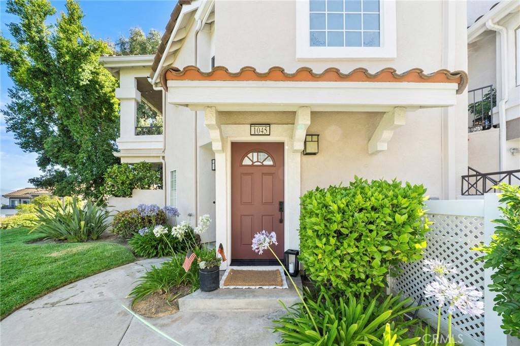 Anaheim Hills, CA 92808,1045 S Daybreak CT