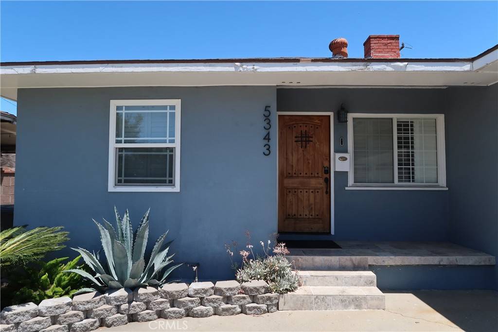 South Gate, CA 90280,5343 Almira Rd