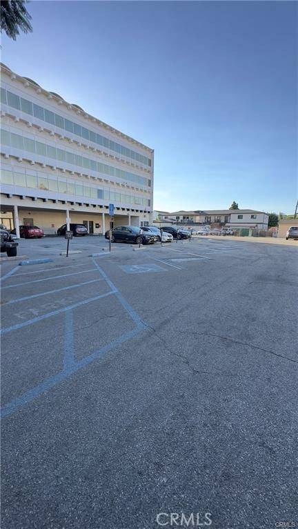 Downey, CA 90241,8221 3rd ST