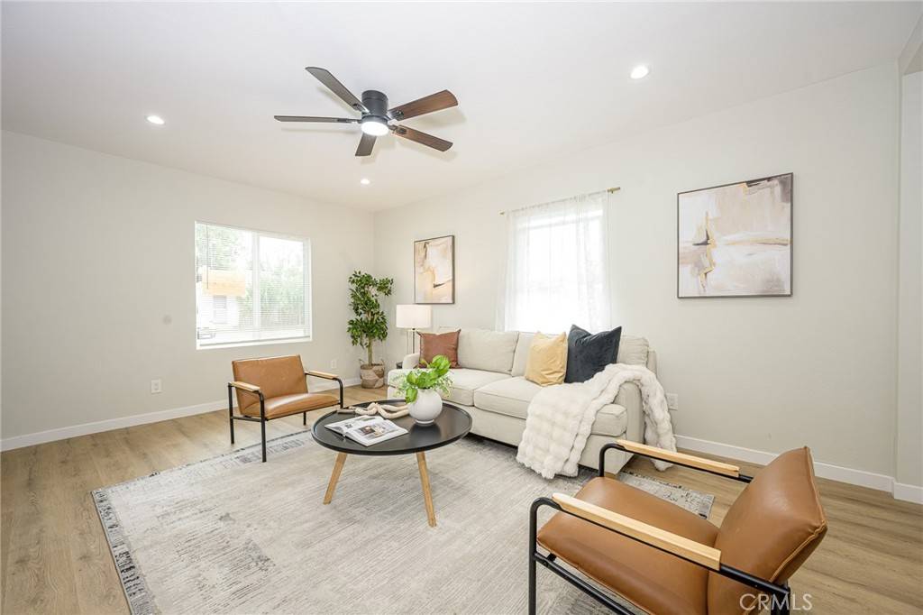 Lynwood, CA 90262,3688 Walnut AVE