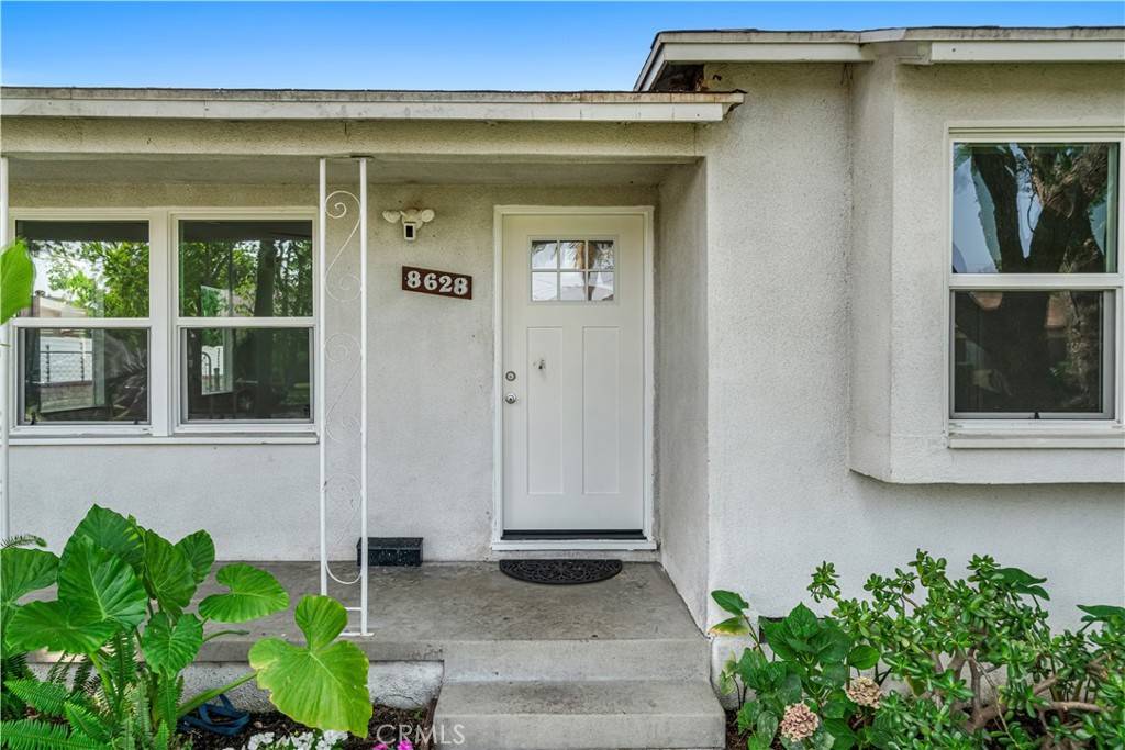 Downey, CA 90242,8628 Springer St.
