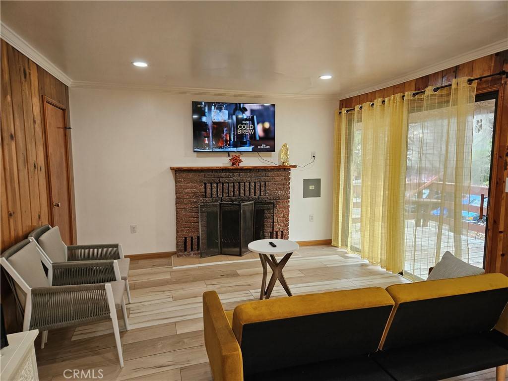 Running Springs, CA 92382,32868 Deer LN