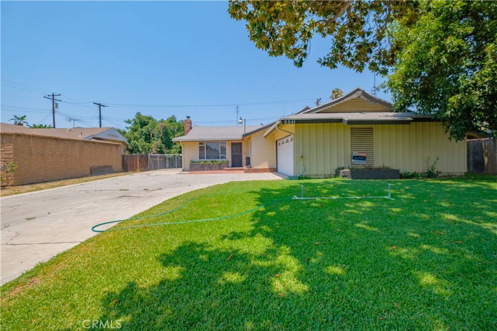 Riverside, CA 92503,8841 California Ave