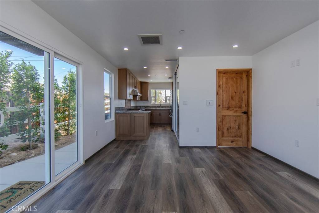 Victorville, CA 92395,16590 Forrest AVE