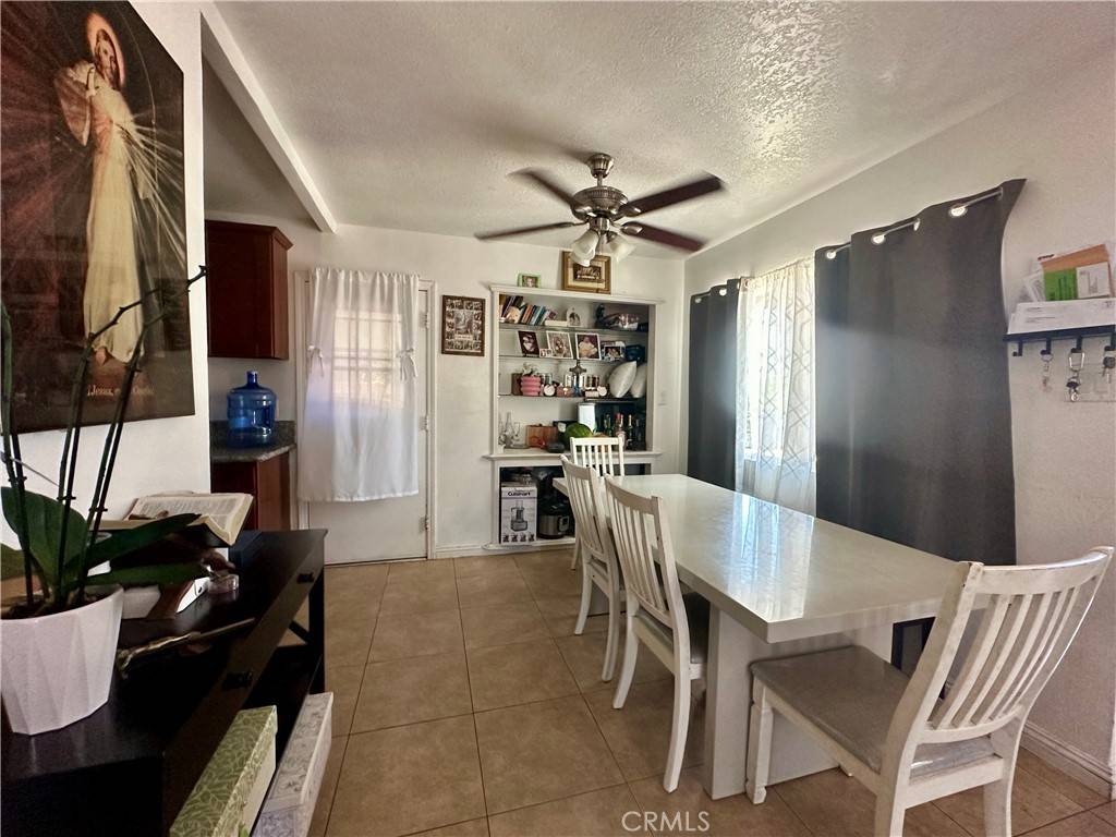 Victorville, CA 92395,15267 Del Rey DR