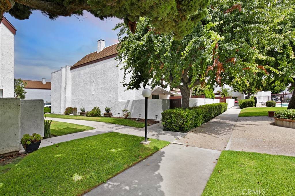 Downey, CA 90241,11980 Heritage CIR