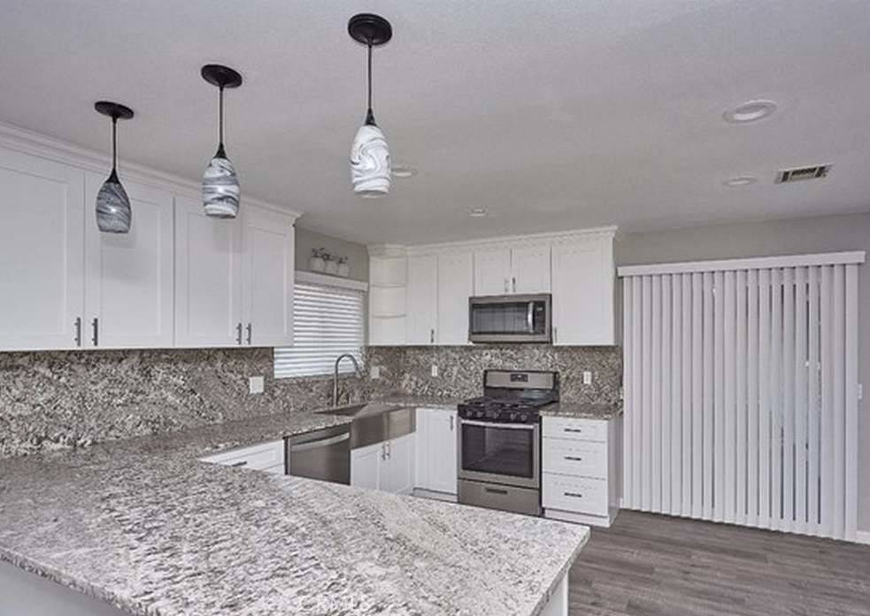 Hesperia, CA 92345,9289 Hickory AVE