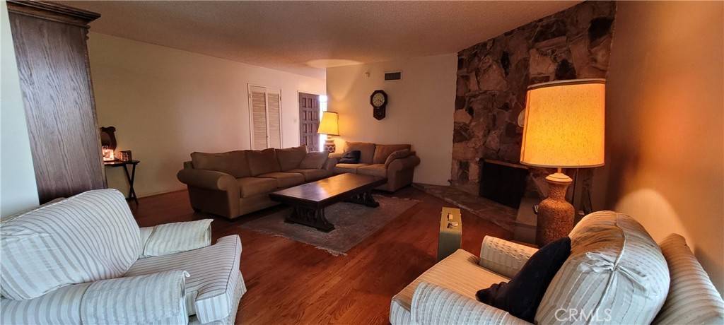 Los Angeles, CA 90042,6002 Springvale DR