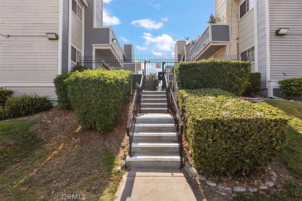 Azusa, CA 91702,777 S Citrus AVE #155