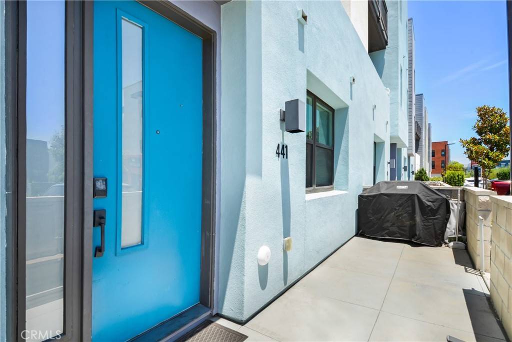 Brea, CA 92821,441 Village WAY