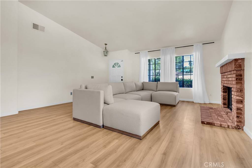 Temecula, CA 92591,41402 Willow Run RD