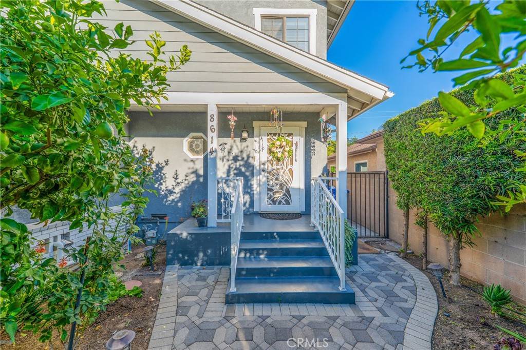 Whittier, CA 90605,8614 California AVE