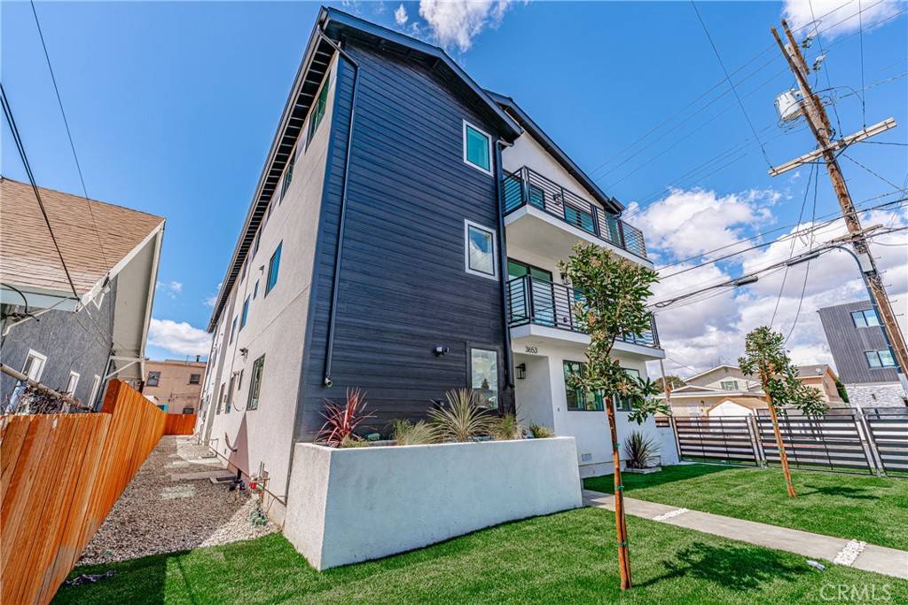 Los Angeles, CA 90018,3653 Halldale Ave