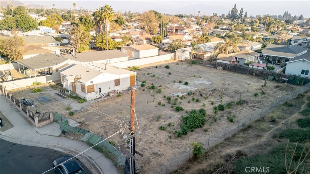 Pacoima, CA 91331,13722 Pierce ST