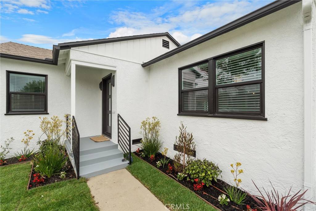 Hawthorne, CA 90250,12215 Hindry AVE