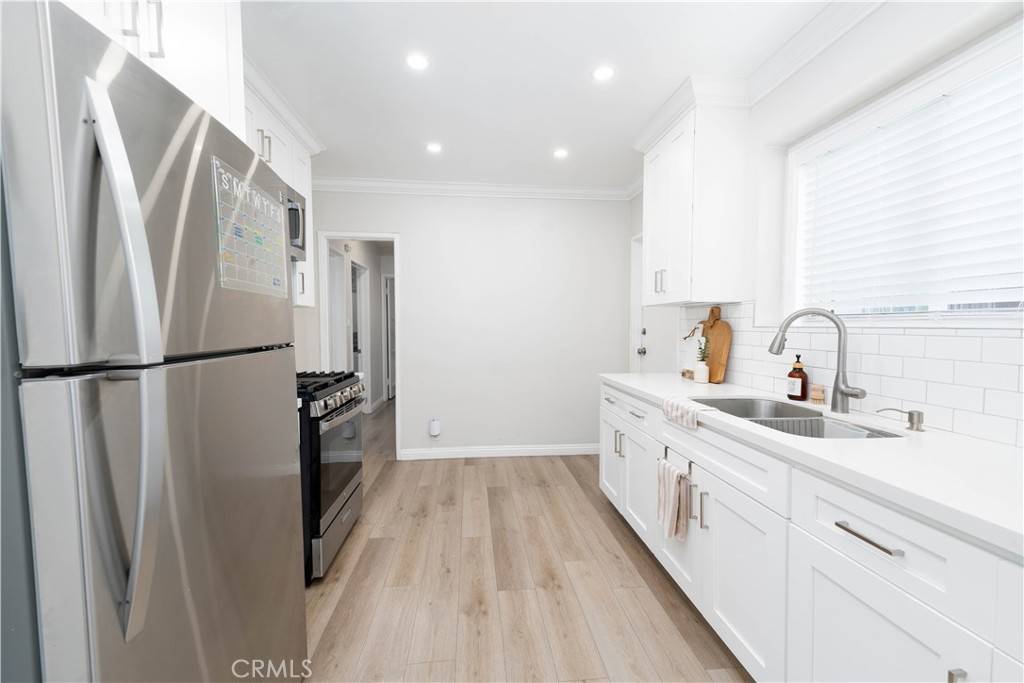 Lynwood, CA 90262,3831 Walnut AVE