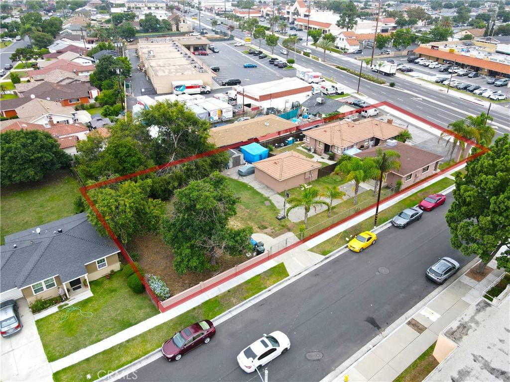 Downey, CA 90240,9504 Telegraph RD