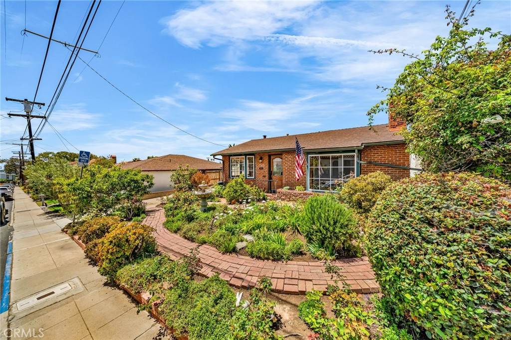 La Jolla, CA 92037,616 Rushville Street