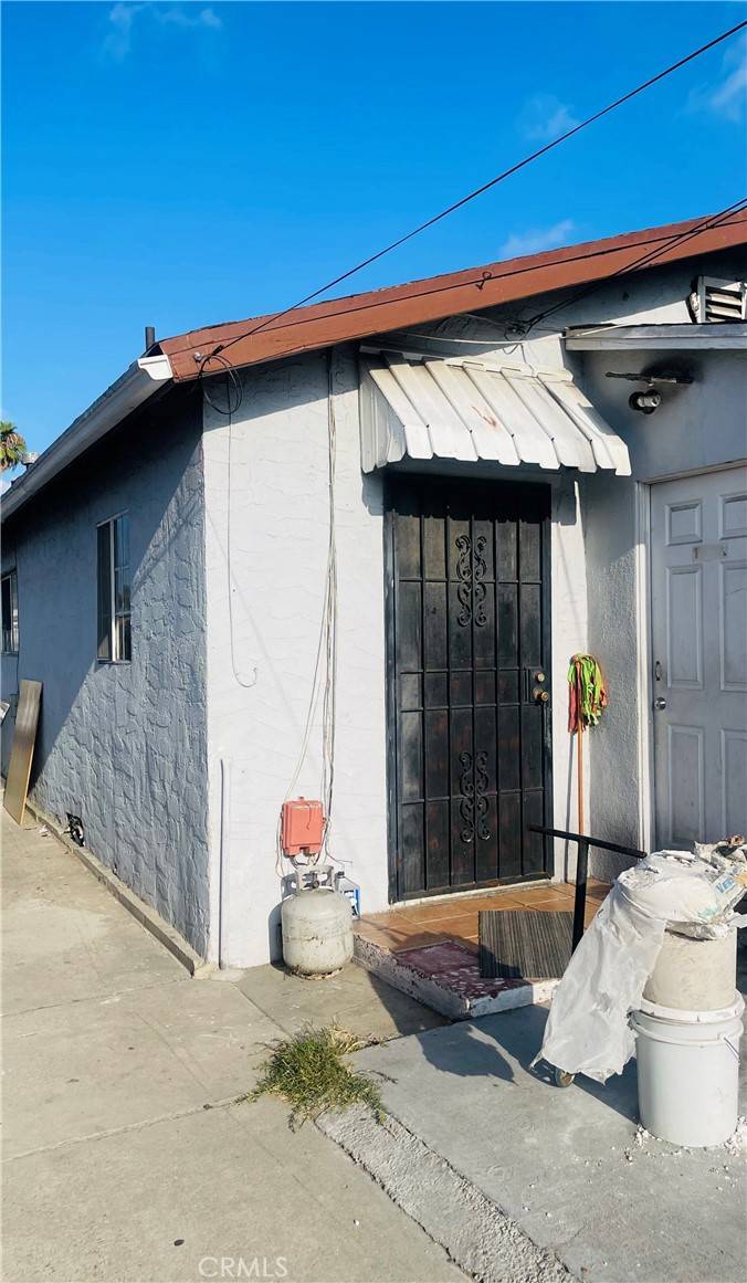 South Gate, CA 90280,9529 San Juan AVE