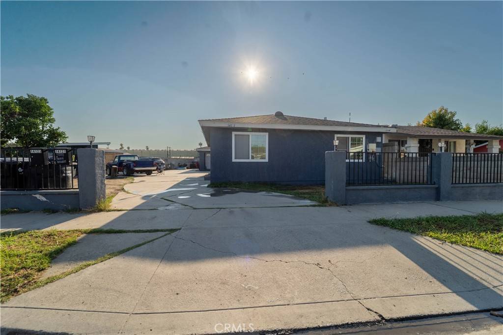 Paramount, CA 90723,14121 Mcclure AVE