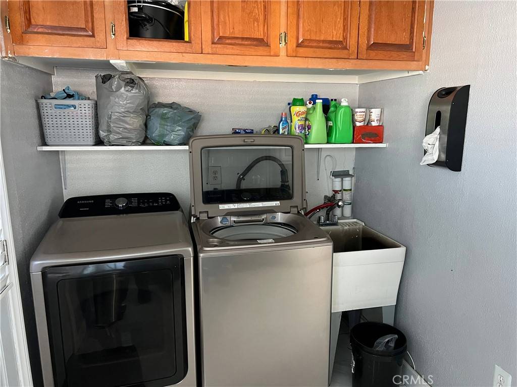 Compton, CA 90221,920 E Palmer ST