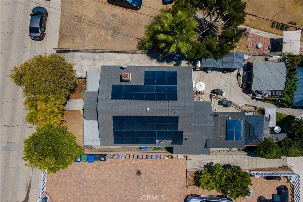 Los Angeles, CA 90042,329 Marie AVE