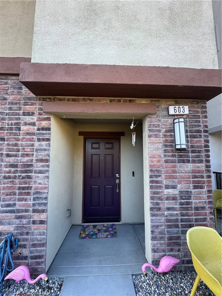 Inglewood, CA 90301,603 Daniel Freeman CIR