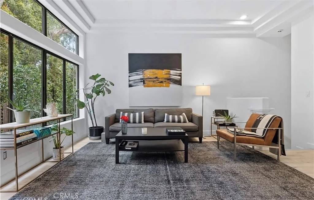 Studio City, CA 91604,11847 Laurelwood DR #105
