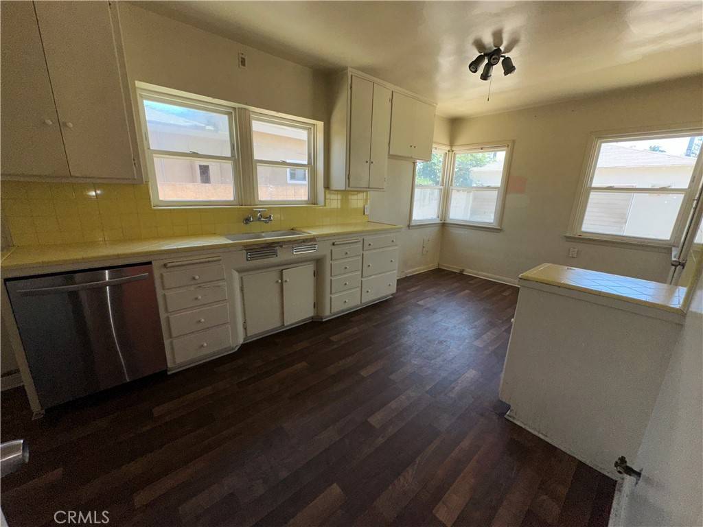 Long Beach, CA 90806,2451 Daisy AVE