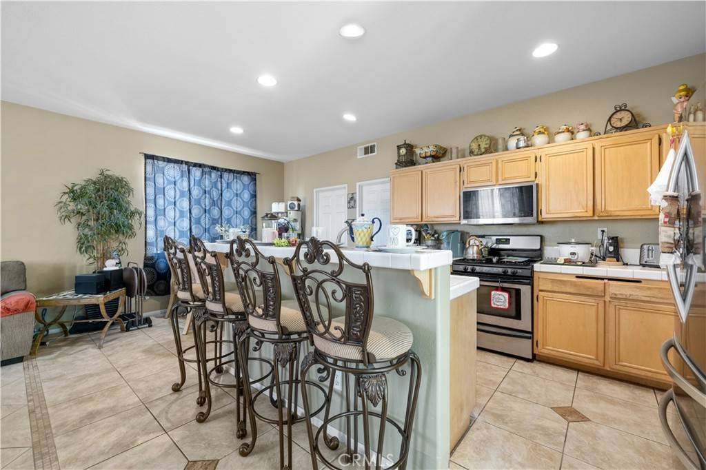 Palmdale, CA 93552,37433 56th ST E