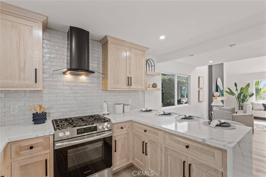 Harbor City, CA 90710,24220 Spicewood LN