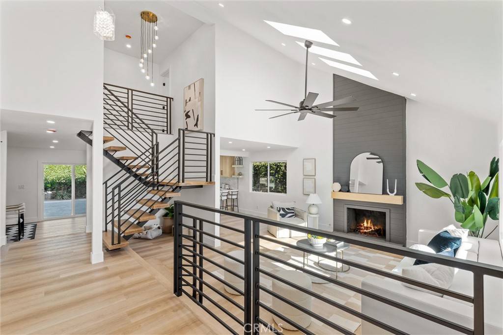 Harbor City, CA 90710,24220 Spicewood LN