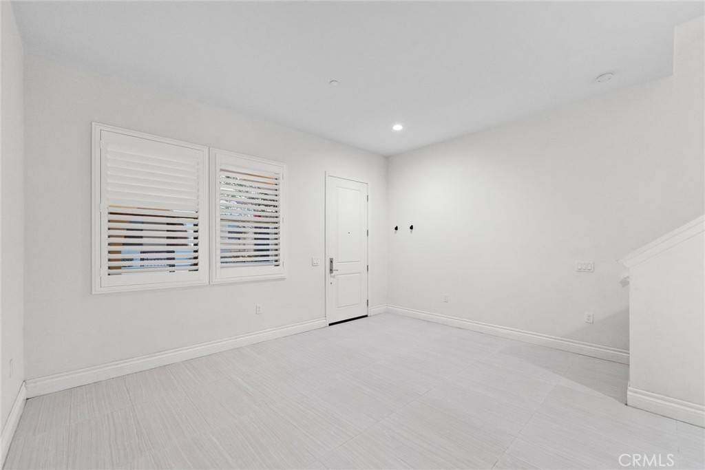 Santa Ana, CA 92704,3810 W Kent Ave #3