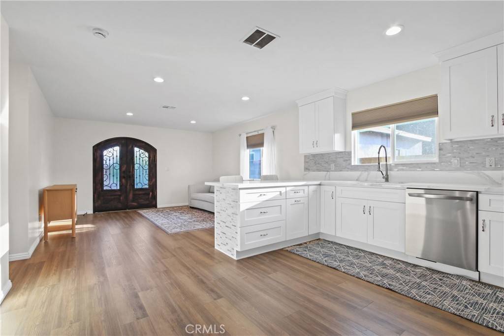 Lynwood, CA 90262,3543 Sanborn AVE