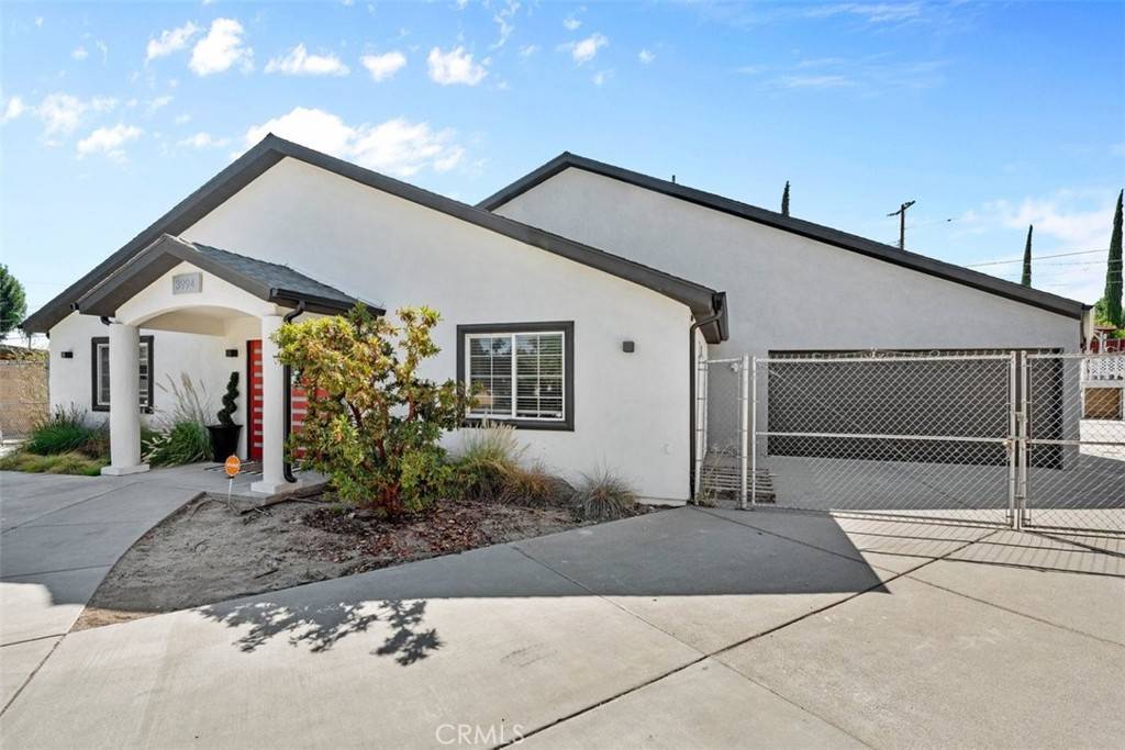 San Bernardino, CA 92404,3994 Modesto DR