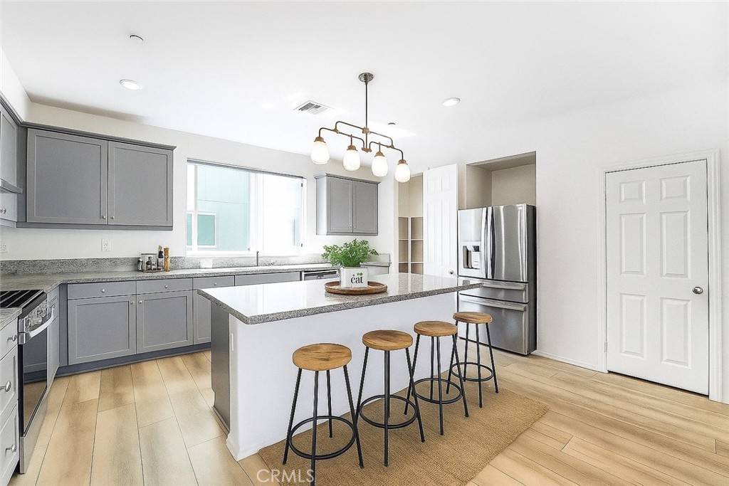 Gardena, CA 90247,14033 Zirconia Ln #3
