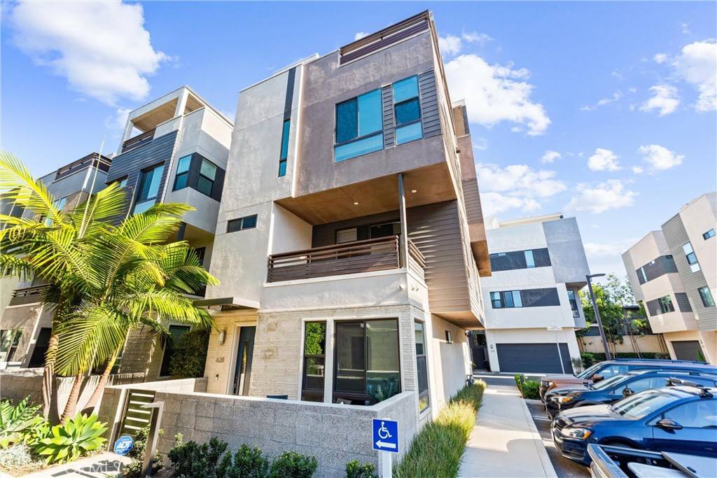 Costa Mesa, CA 92627,628 Cardiff Reef