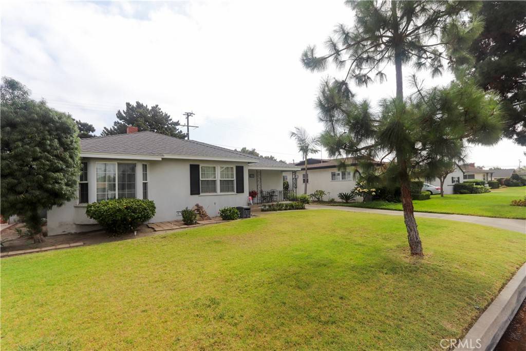 Downey, CA 90240,7811 Coolgrove DR