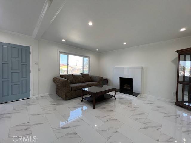 Compton, CA 90220,15420 S Stanford AVE
