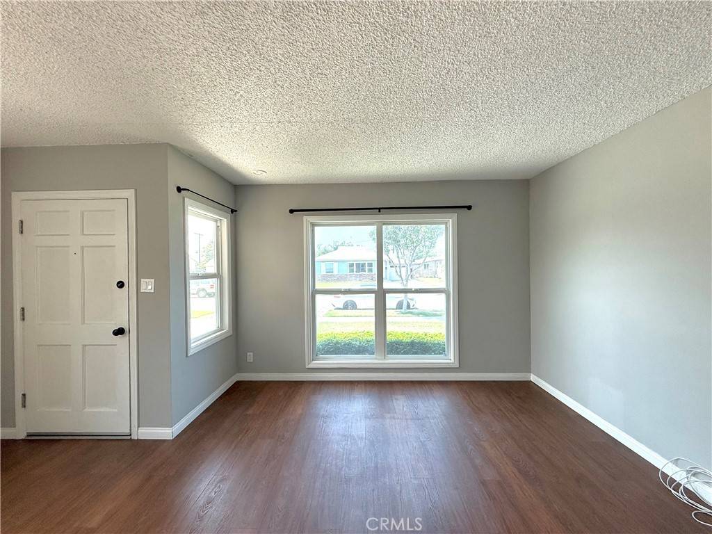 Bellflower, CA 90706,13632 Mcnab AVE