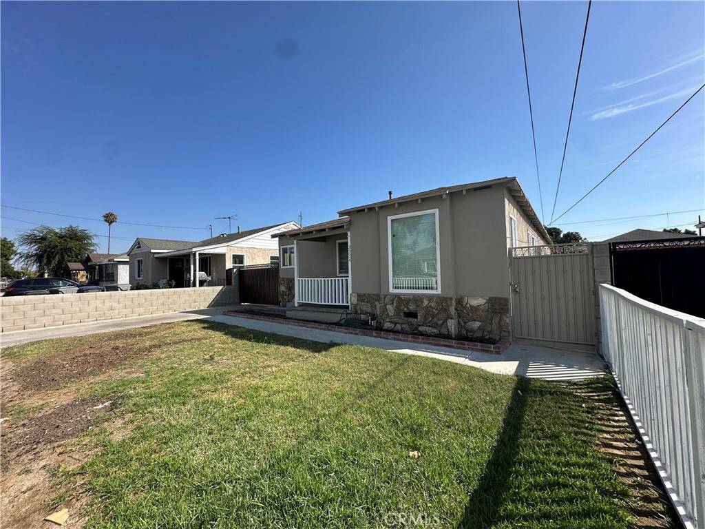 Lynwood, CA 90262,3234 Cedar AVE