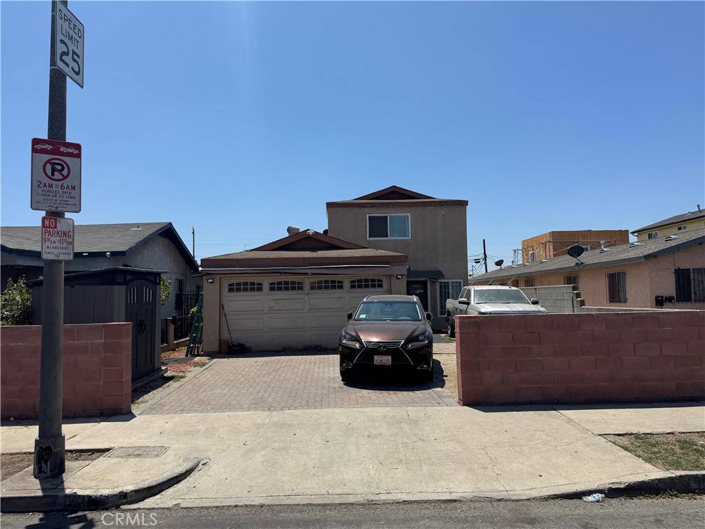 Los Angeles, CA 90059,818 E 109th PL