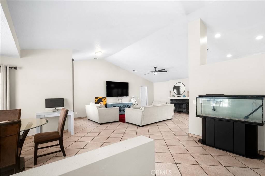 Victorville, CA 92392,12841 Cobalt RD