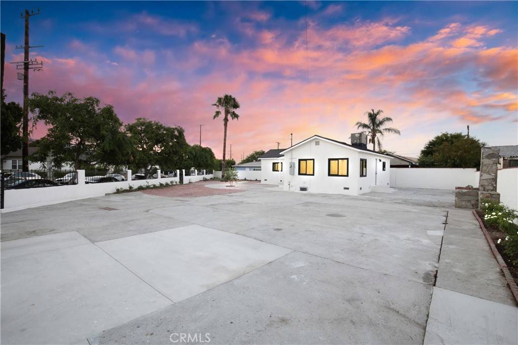 Sun Valley, CA 91352,7965 De Garmo AVE