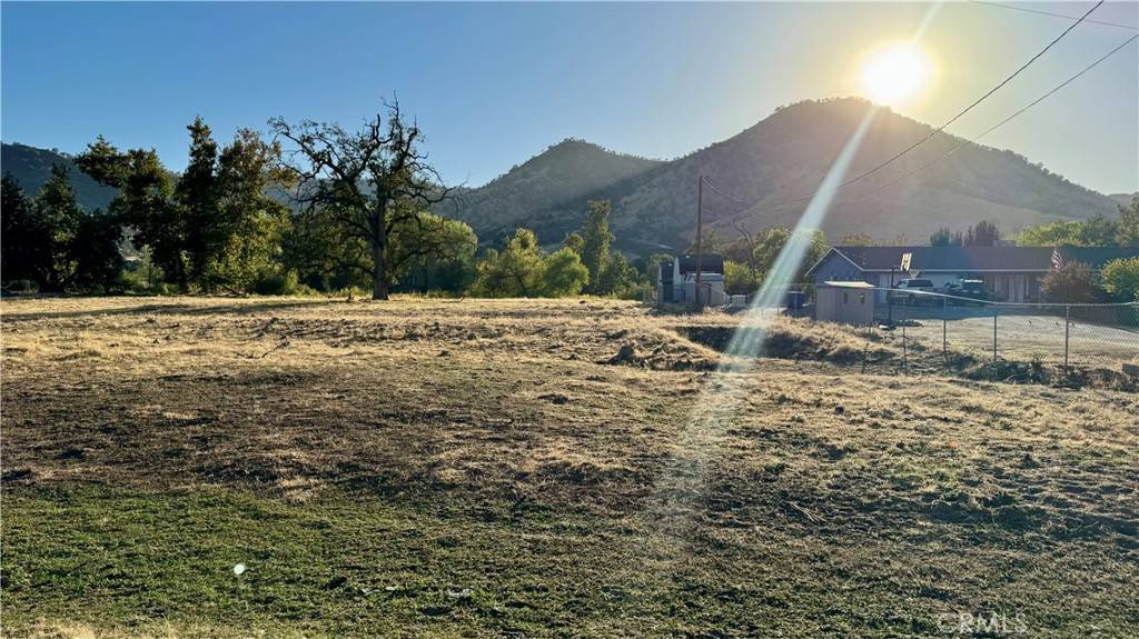 Sanger, CA 93657,1 Live Oak DR